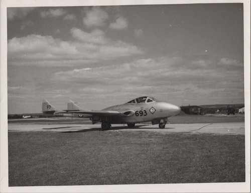 Havilland sea vampire - havilland,