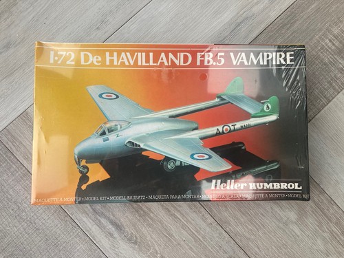 Heller plastic kit de - 1/,